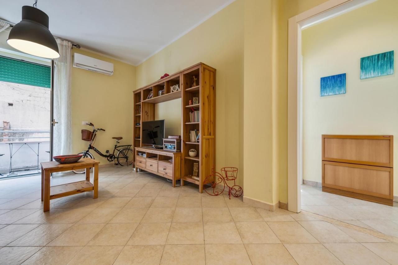 Casa Desiderio Apartment Наполи Екстериор снимка